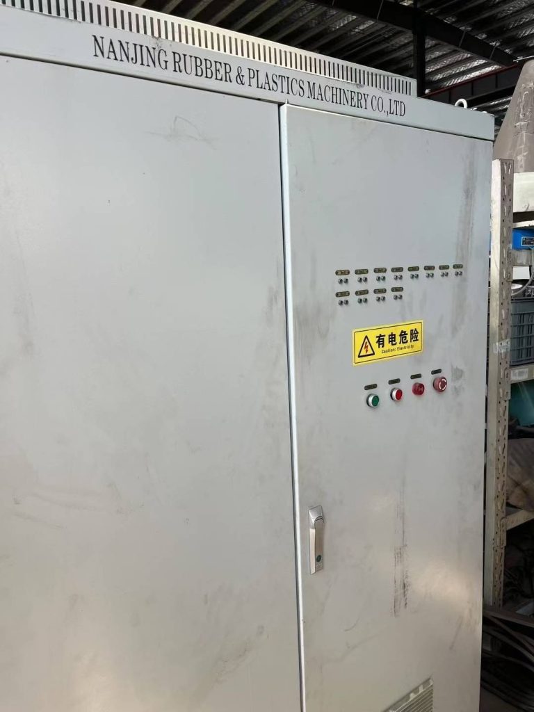 到厂货南京橡塑65D-1:40-90千瓦、带上料系统、失重称系统、水拉条、称重包装系统、烘干系统！采购|汽车产业|汽车配件|机加工蚂蚁智酷企业交流社群中心