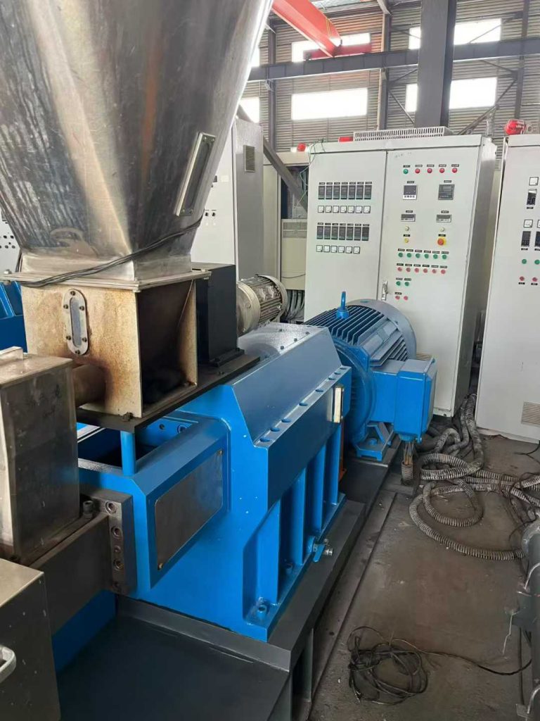 20251104093942174-微信图片_2025-11-04_093943_040