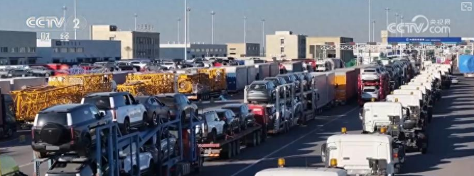 34.1万辆，创新高！汽车出口“井喷式”增长 电动汽车成热门车型采购|汽车产业|汽车配件|机加工蚂蚁智酷企业交流社群中心