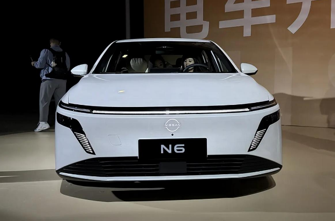 没买车的不用慌，12月将有五款新车上市，包括家用轿车、科技旗舰采购|汽车产业|汽车配件|机加工蚂蚁智酷企业交流社群中心